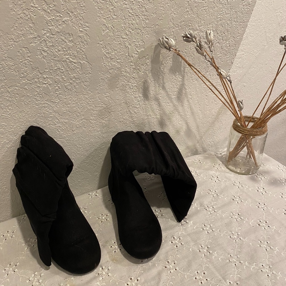 Black boots